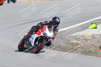 media/Mar-04-2023-TrackXperience (Sat) [[f3a86947c9]]/Group 3/session 1 turn 6/